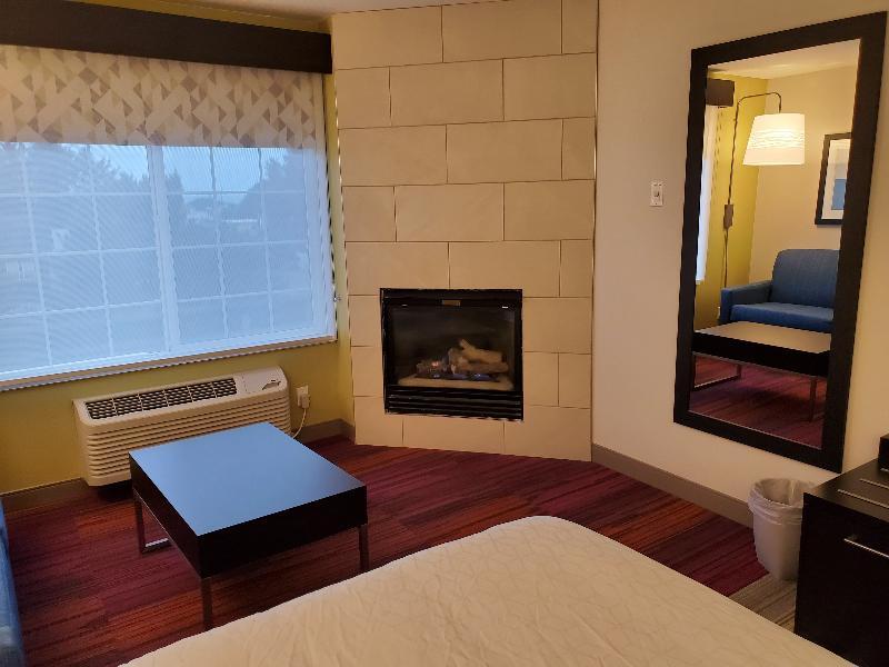 Holiday Inn Express & Suites Lincoln City By Ihg Екстериор снимка