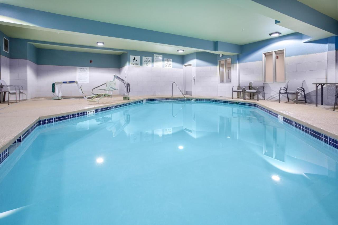 Holiday Inn Express & Suites Lincoln City By Ihg Екстериор снимка