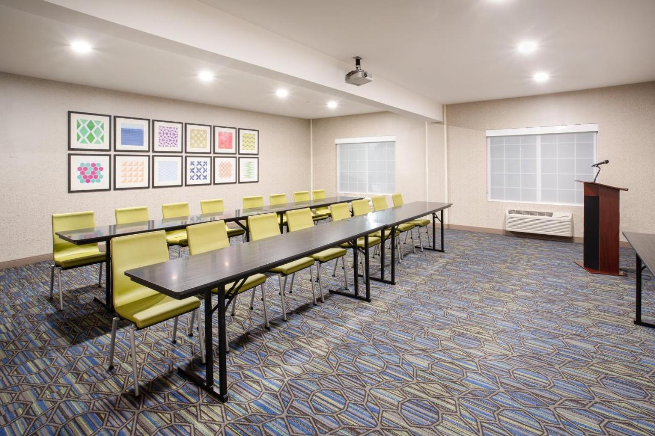 Holiday Inn Express & Suites Lincoln City By Ihg Екстериор снимка